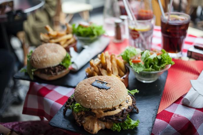 burgers beside fries